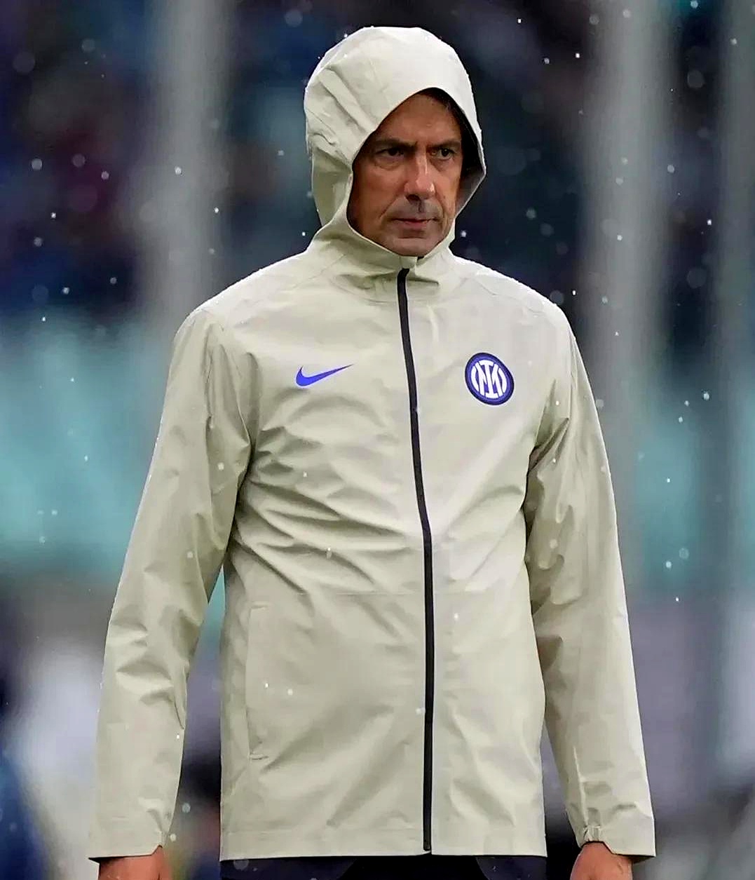 包含NBA常规赛倒计时，国际米兰集结日更衣室发声，细节引发关注，引发热议，临场指挥获称赞的词条