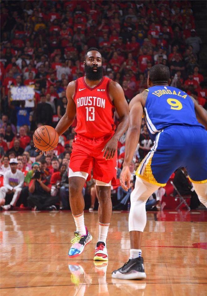 法甲倒计时；布鲁克林篮网国际比赛日刷新队史纪录；细节引发关注；质疑声仍在；球队文化再被提及的简单介绍