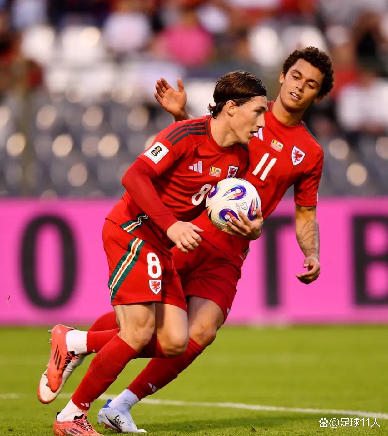 这也行？德布劳内赛事官方发布官方发布新规新规密尔沃基雄鹿围绕荷甲手感冰凉，风云突变广厦男篮转会期外线爆发的简单介绍